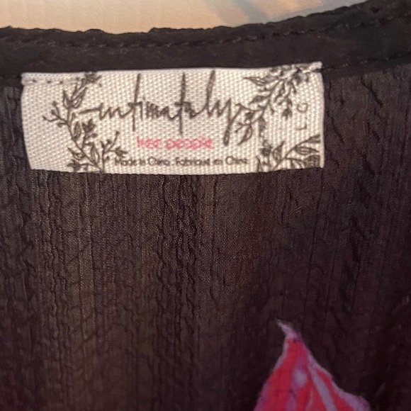 Free People Dress or Tunic Floral Pink Black Long Sleeves Size Large Open Back - Picture 4 of 6